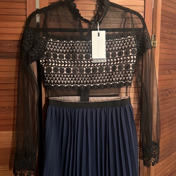 Endless Rose navy and black mesh lace dress with pleated skirt - Picture 4 of 4